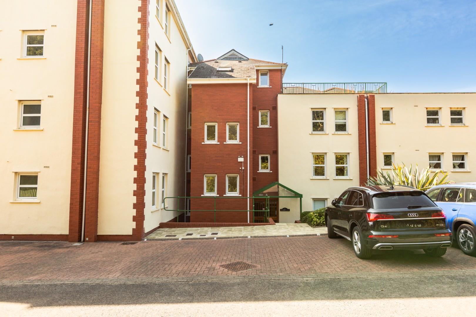 Caswell Bay Court, Caswell Road, Caswell, Swansea, SA3 4RY